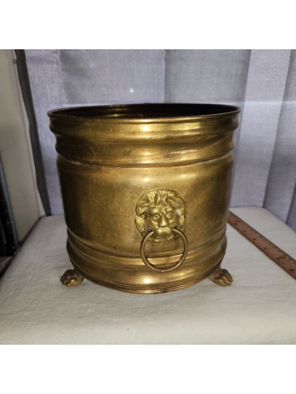 Vintage Brass Planter With Lion Head Handles & Paw Feet Jardinière Cachepot 19th